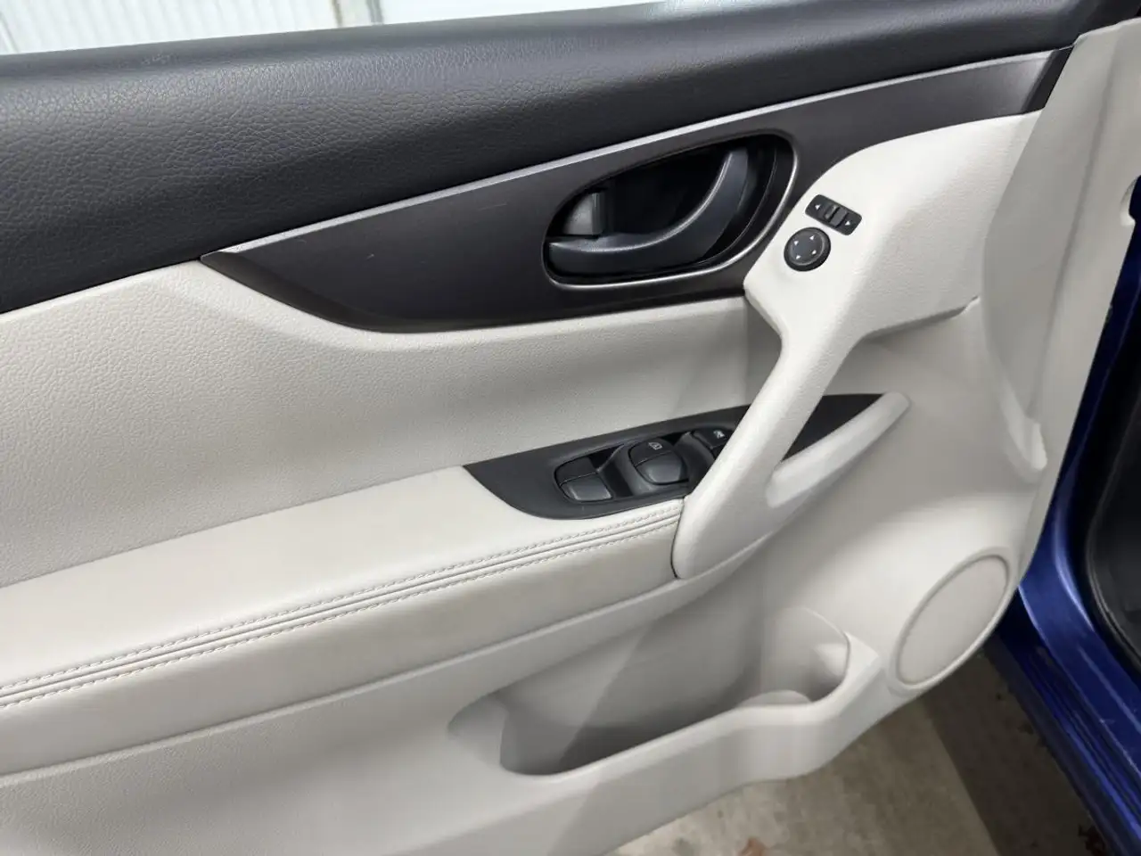 Nissan Qashqai снимка Nissan Qashqai
