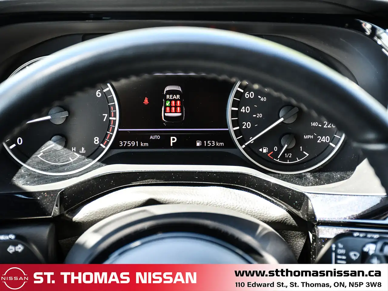 Nissan Pathfinder fotografie Nissan Pathfinder