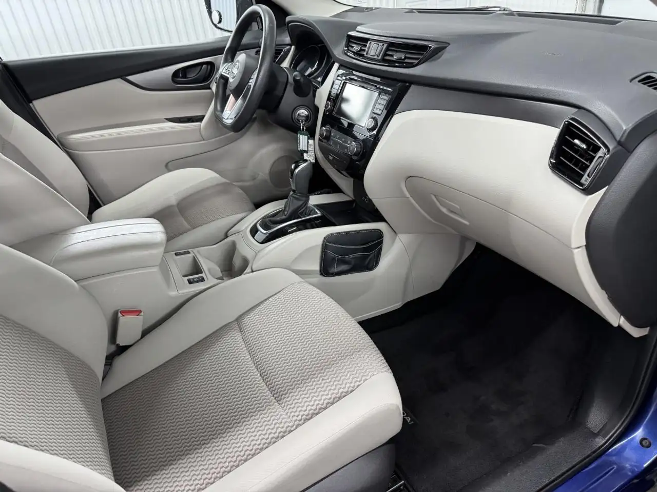 Nissan Qashqai снимка Nissan Qashqai