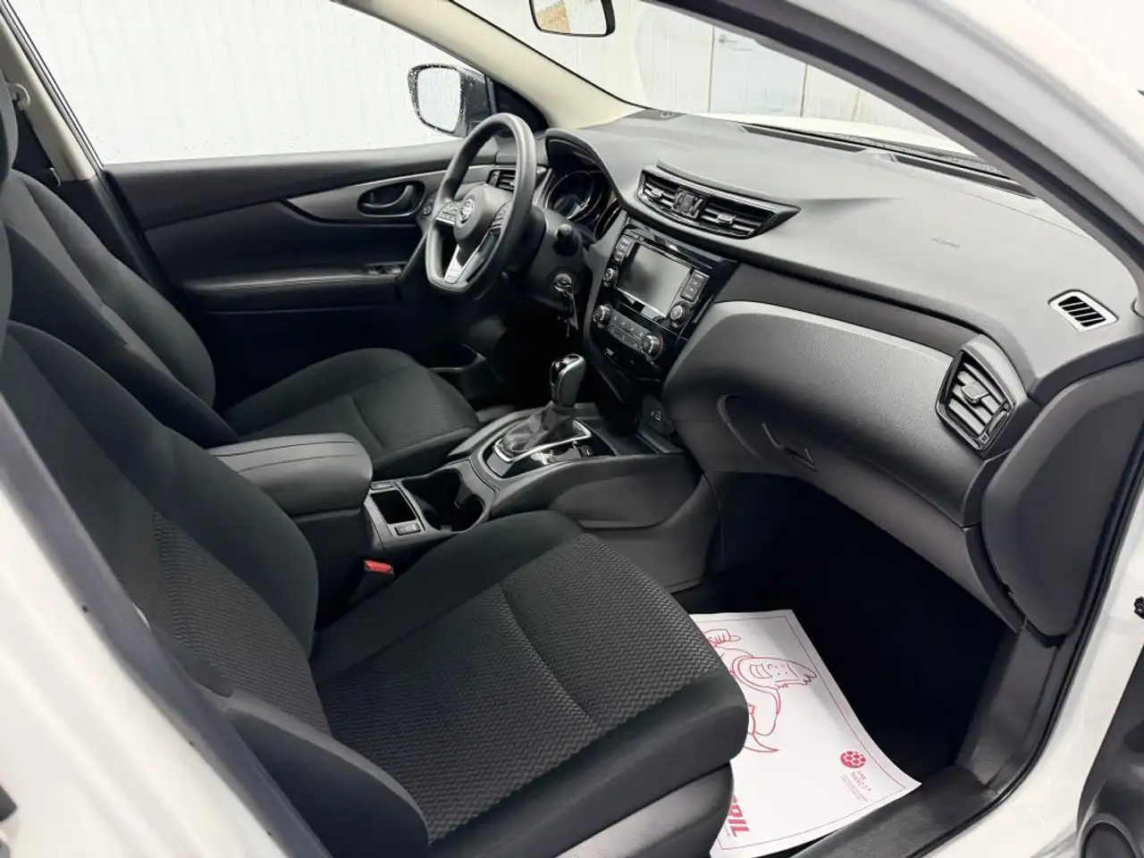 Nissan Qashqai снимка Nissan Qashqai
