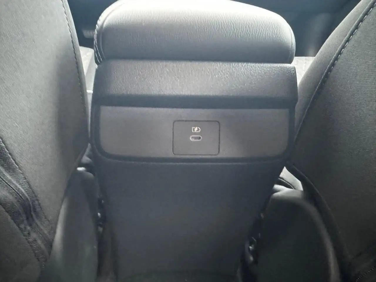 Nissan Sentra снимка Nissan Sentra