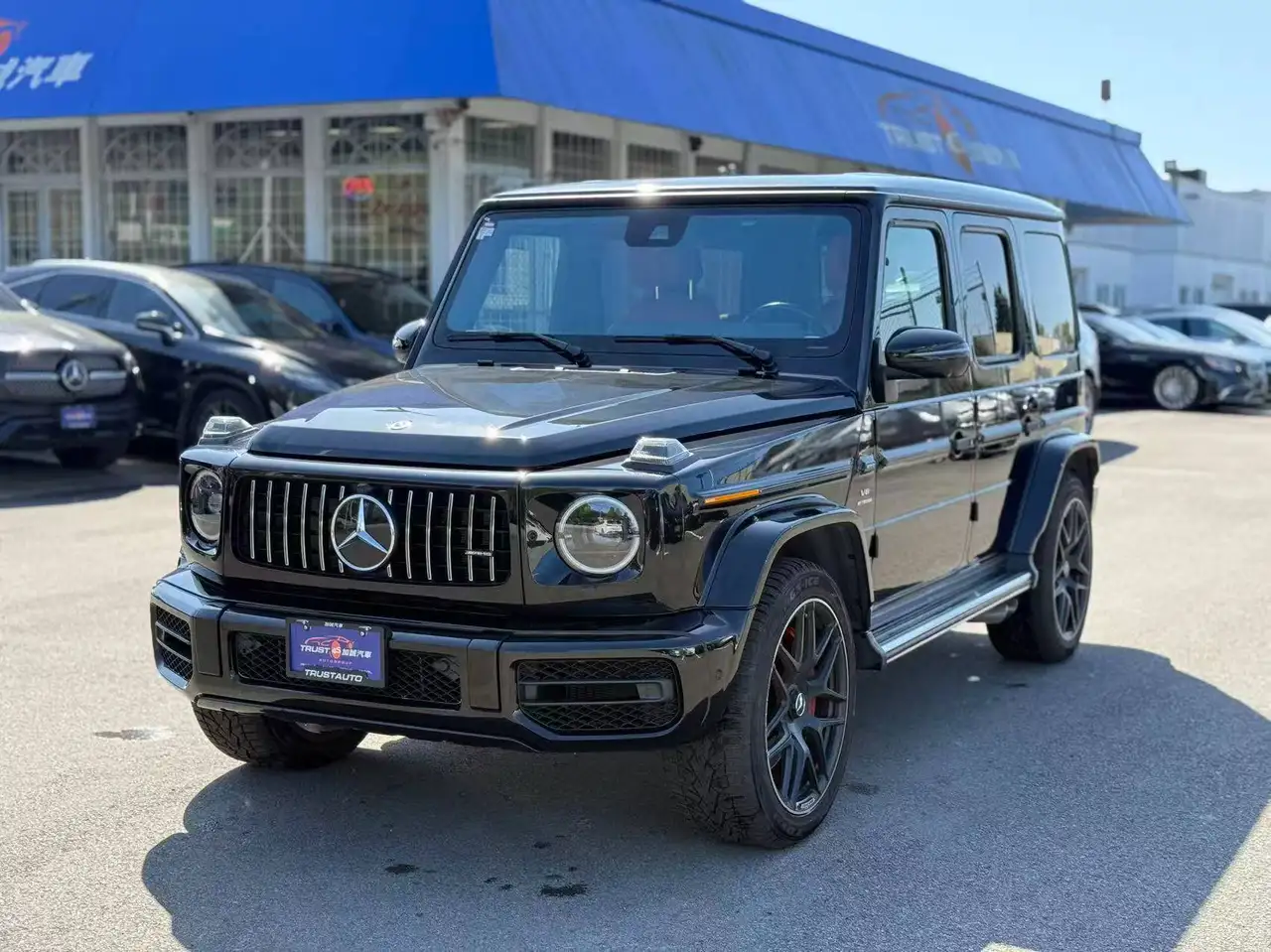 Mercedes-Benz G-Class снимка Mercedes-Benz G-Class