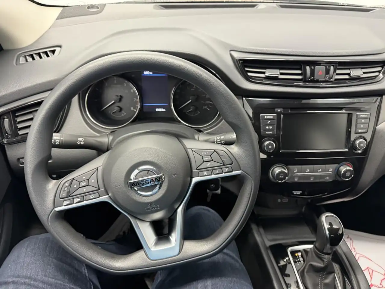 Nissan Qashqai снимка Nissan Qashqai