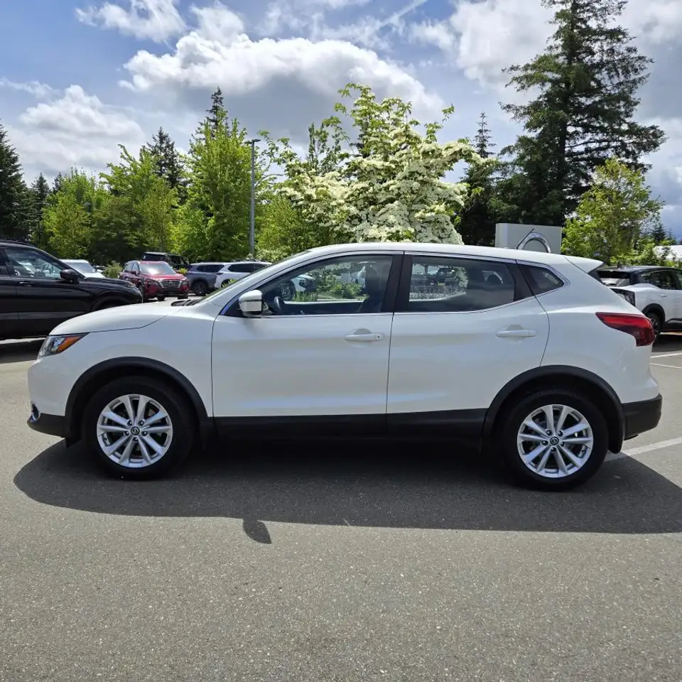 Nissan Qashqai снимка Nissan Qashqai