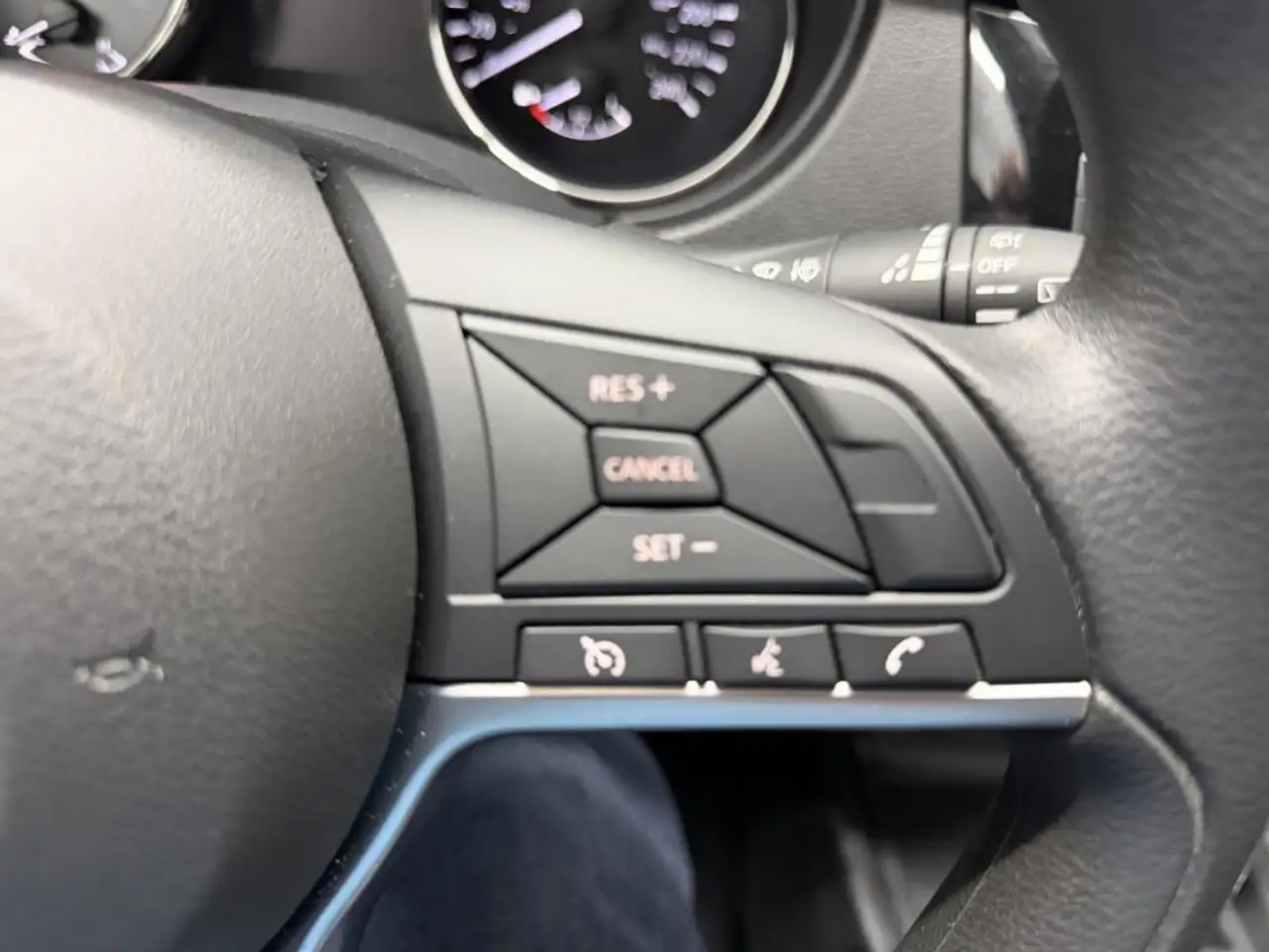 Nissan Qashqai снимка Nissan Qashqai