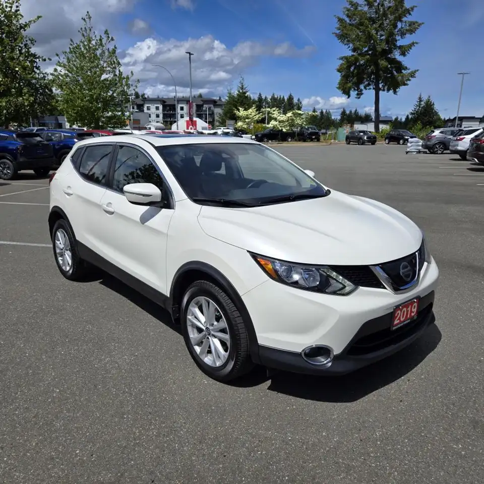 Nissan Qashqai снимка Nissan Qashqai