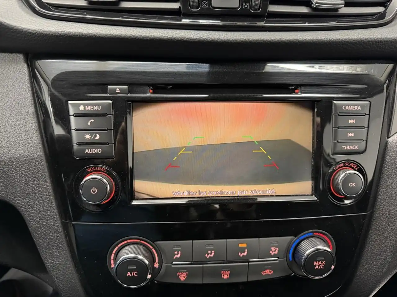 Nissan Qashqai снимка Nissan Qashqai