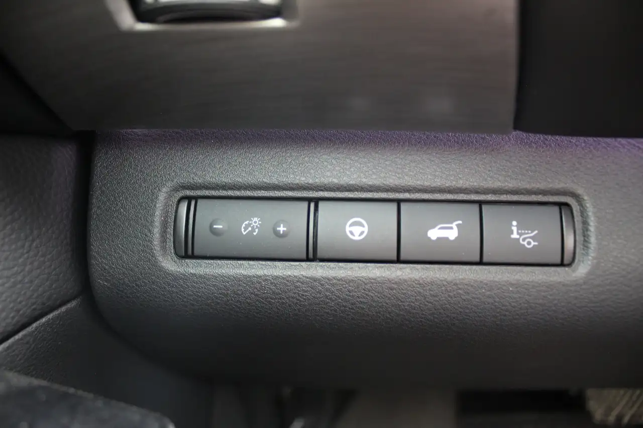 Nissan Pathfinder photo Nissan Pathfinder