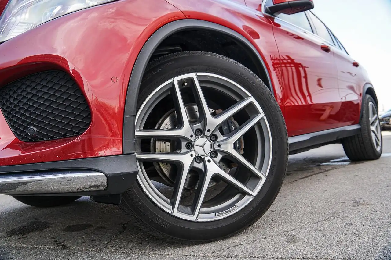 Mercedes-Benz GLE снимка Mercedes-Benz GLE