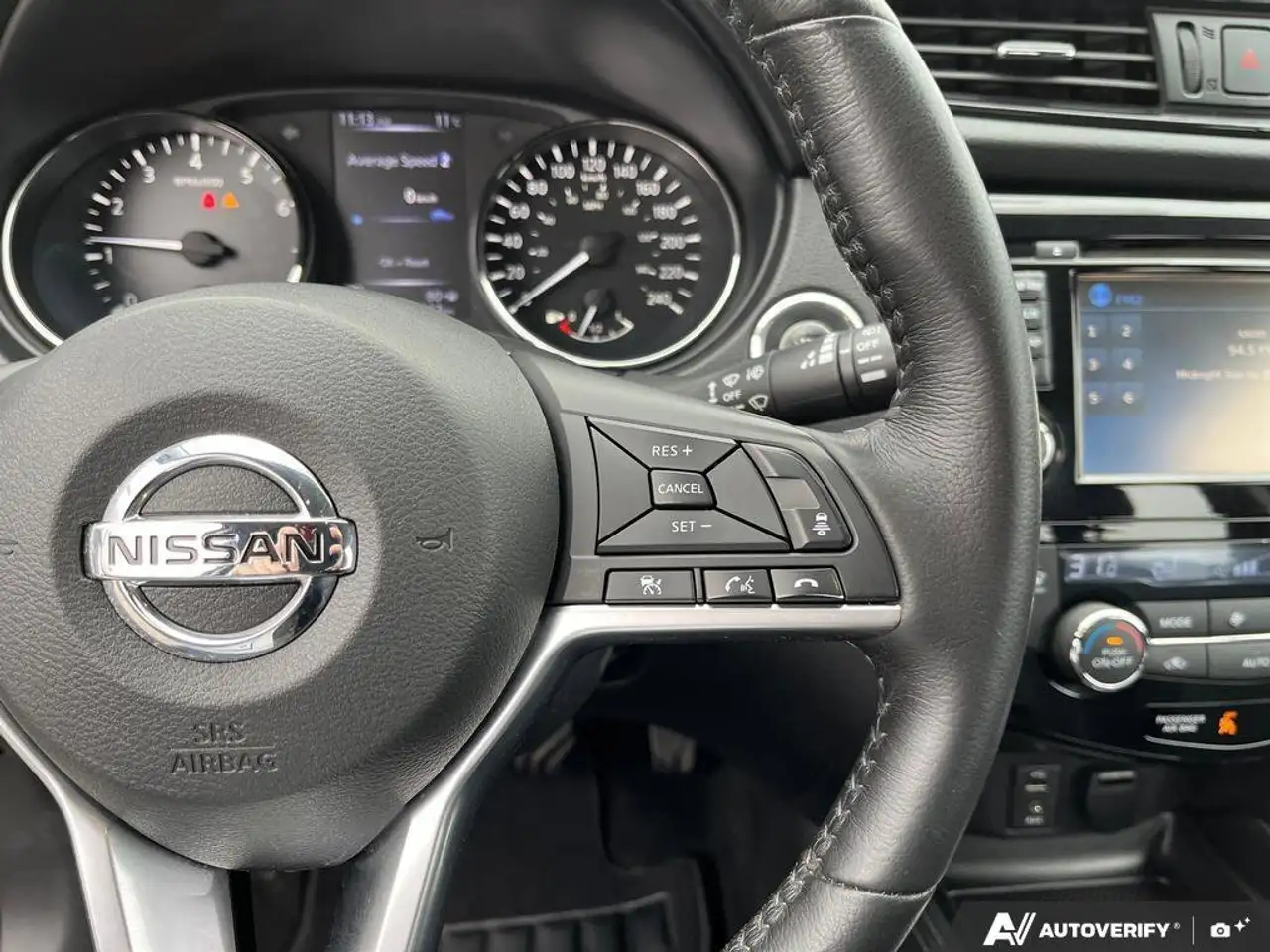 Nissan Qashqai снимка Nissan Qashqai