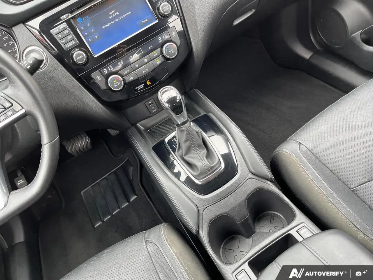 Nissan Qashqai снимка Nissan Qashqai