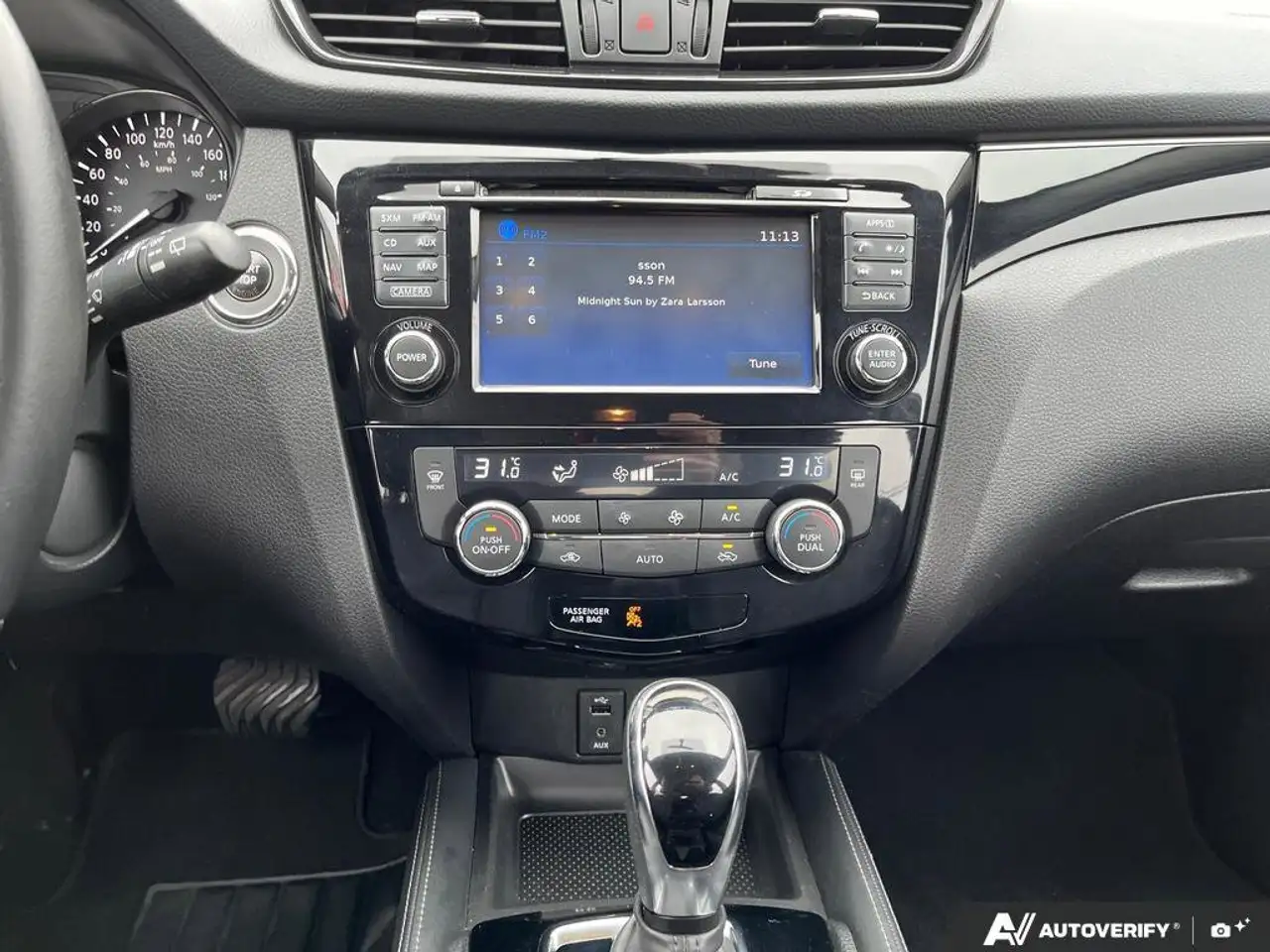 Nissan Qashqai снимка Nissan Qashqai