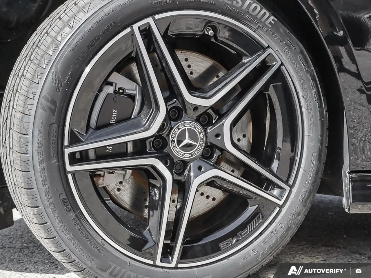 Mercedes-Benz CLA снимка Mercedes-Benz CLA
