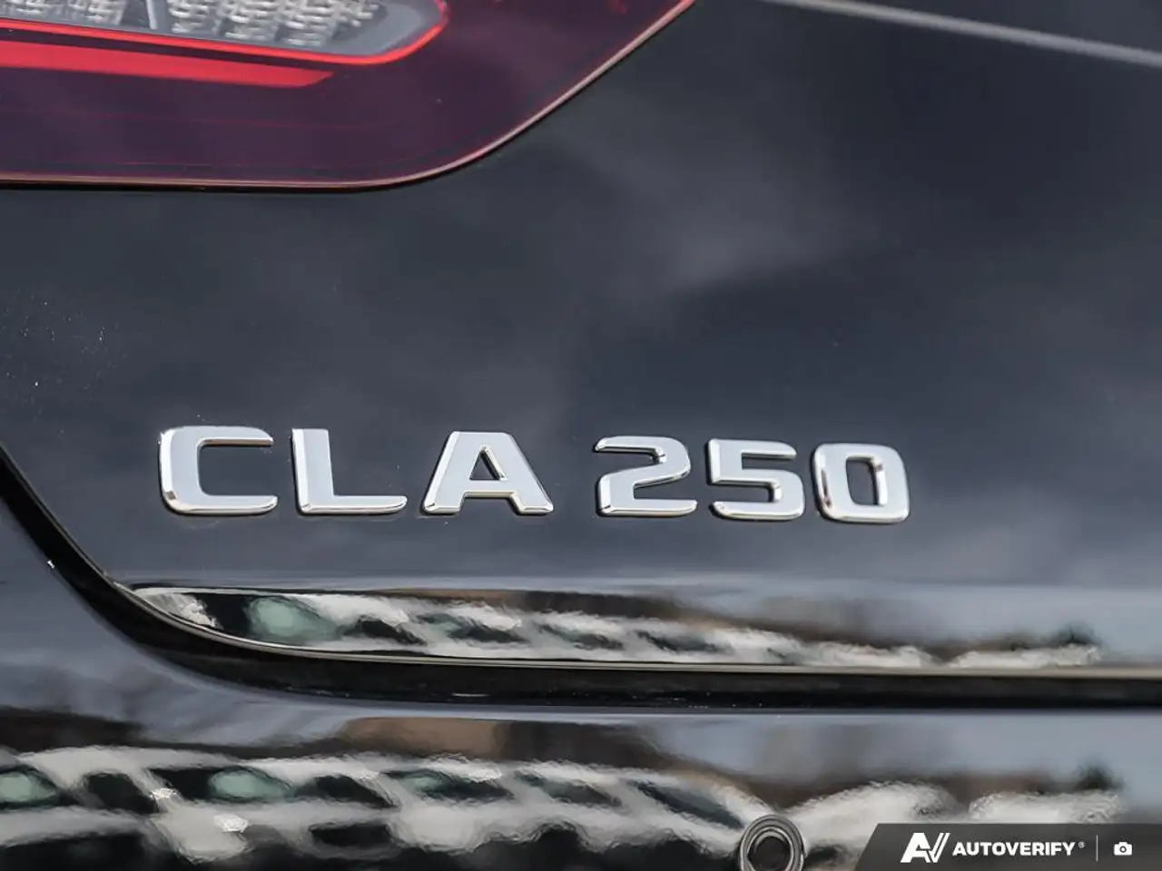 Mercedes-Benz CLA снимка Mercedes-Benz CLA