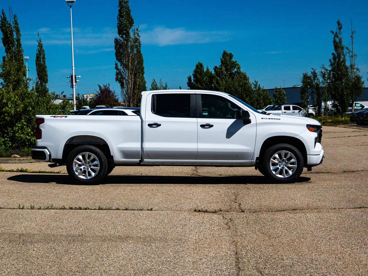 Chevrolet Silverado 1500 photo Chevrolet Silverado 1500