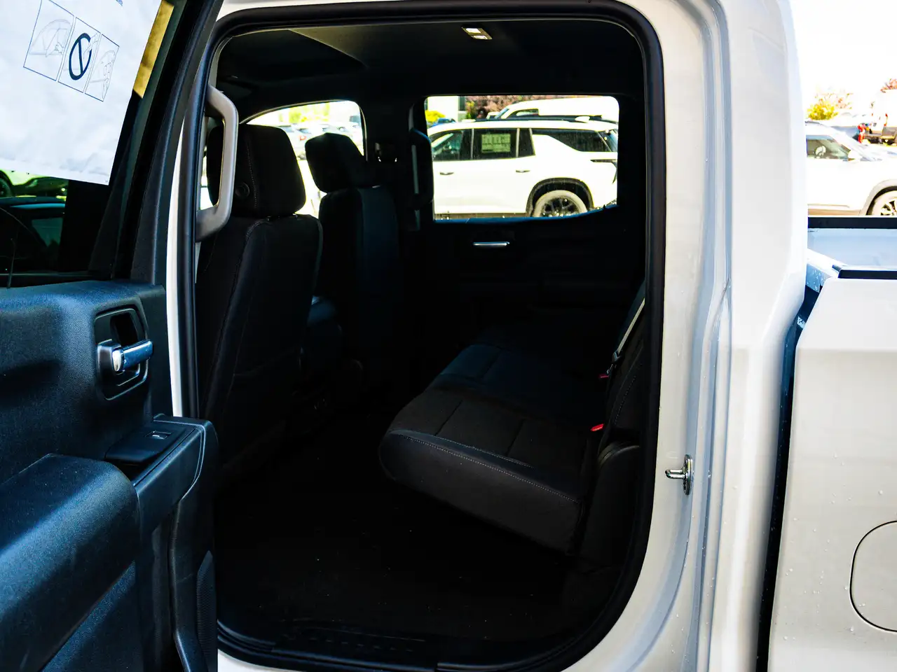 Chevrolet Silverado 1500 photo Chevrolet Silverado 1500