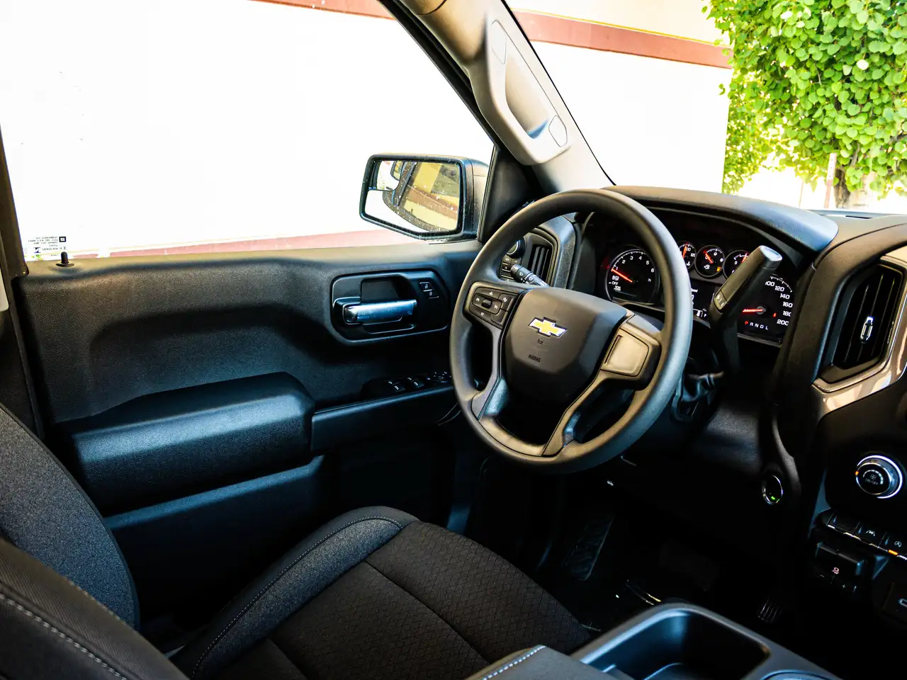 Chevrolet Silverado 1500 photo Chevrolet Silverado 1500
