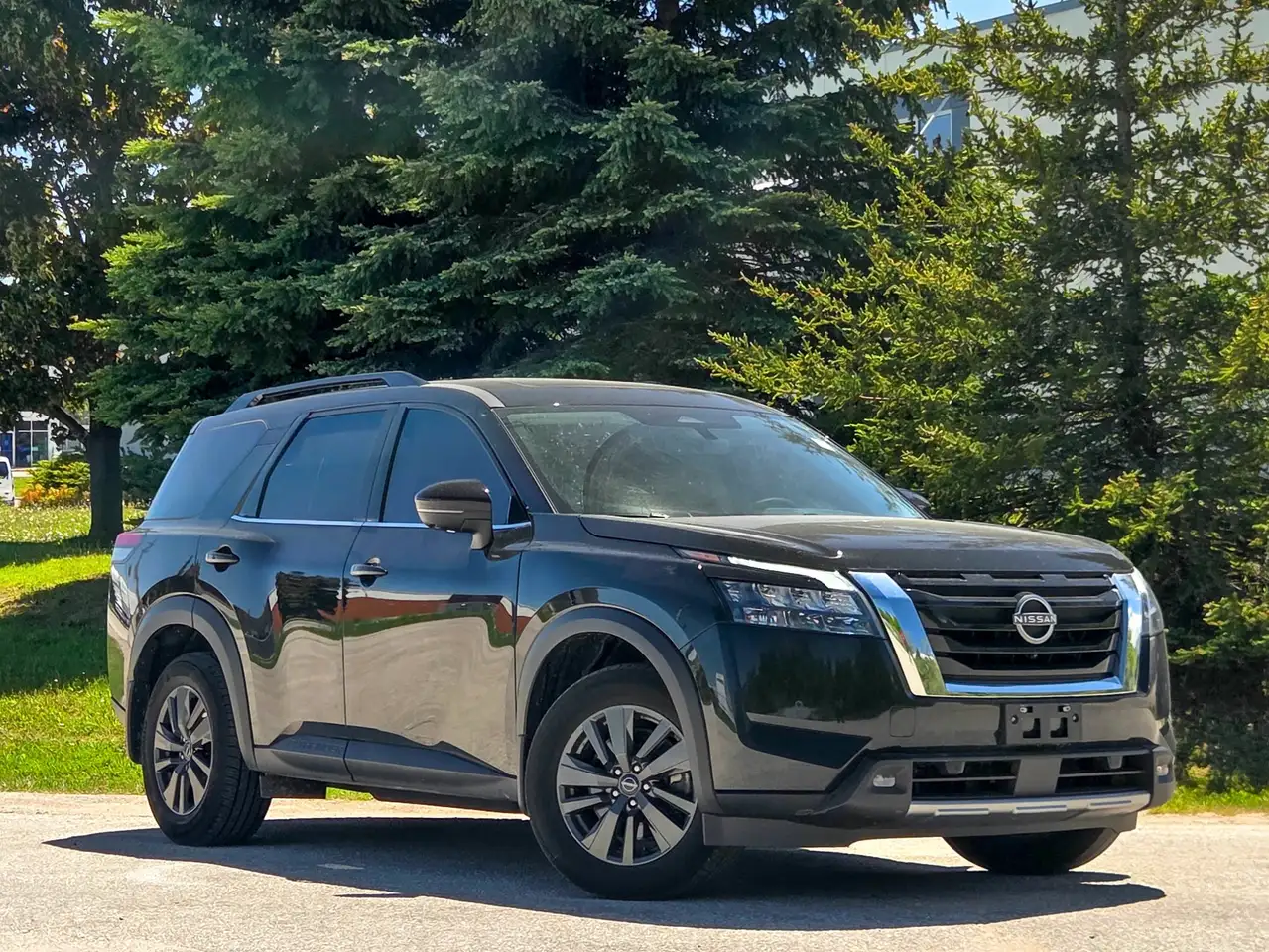 Nissan Pathfinder fotografie Nissan Pathfinder