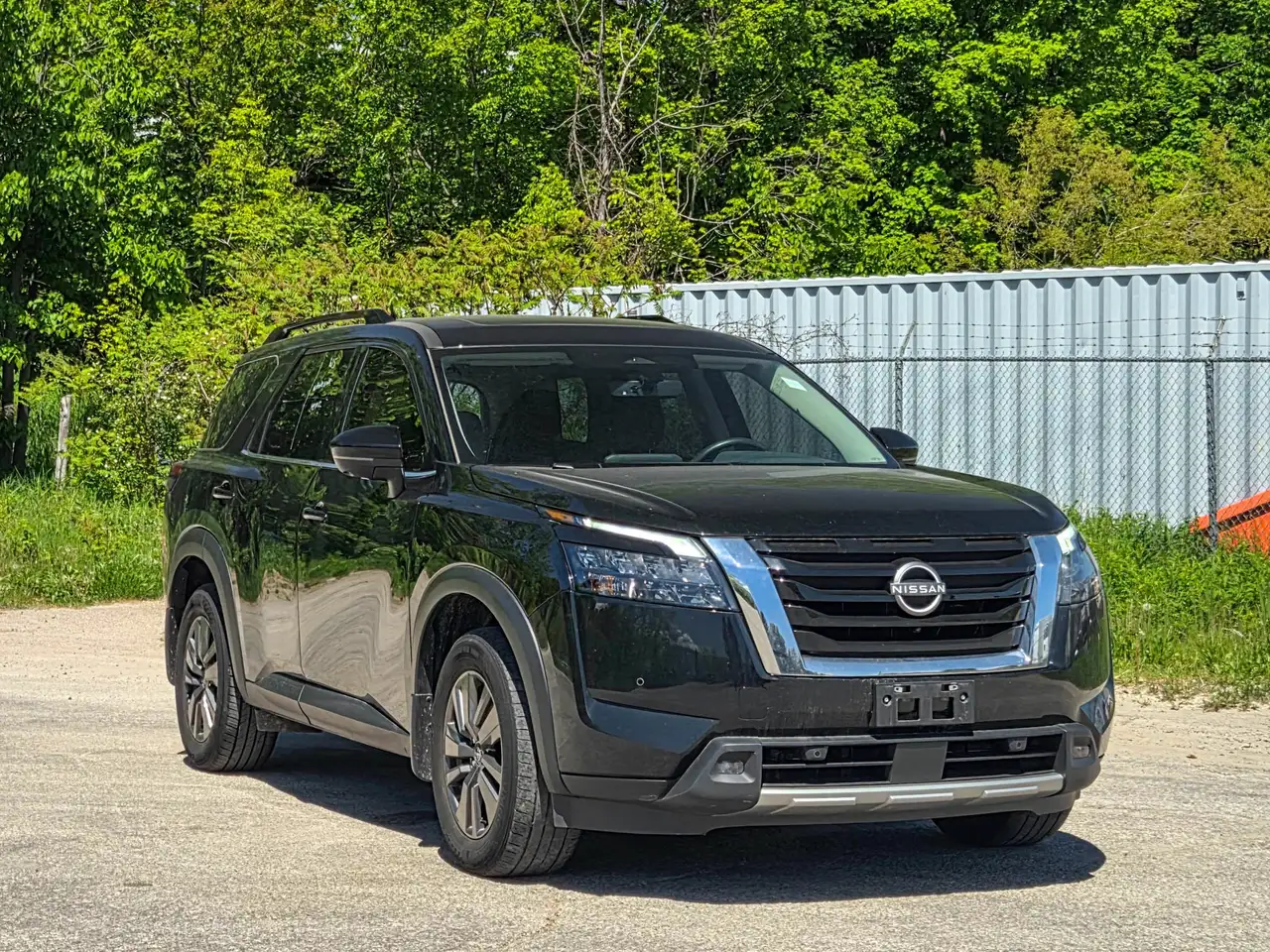 Nissan Pathfinder fotografie Nissan Pathfinder