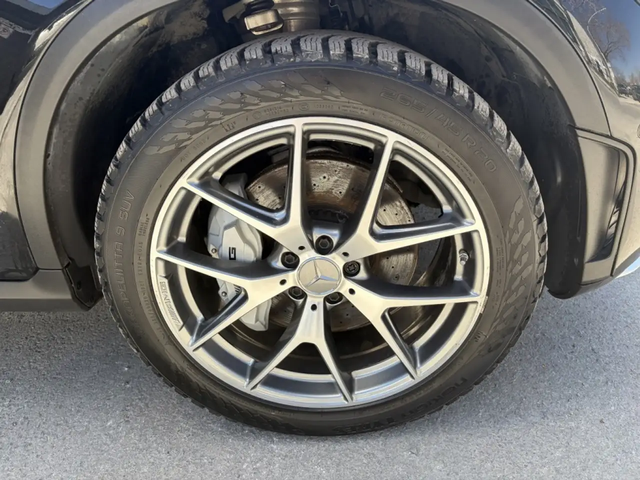 Mercedes-Benz GLC снимка Mercedes-Benz GLC