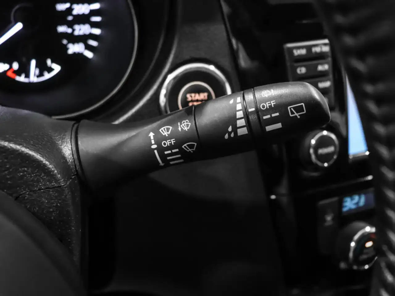 Nissan Qashqai снимка Nissan Qashqai