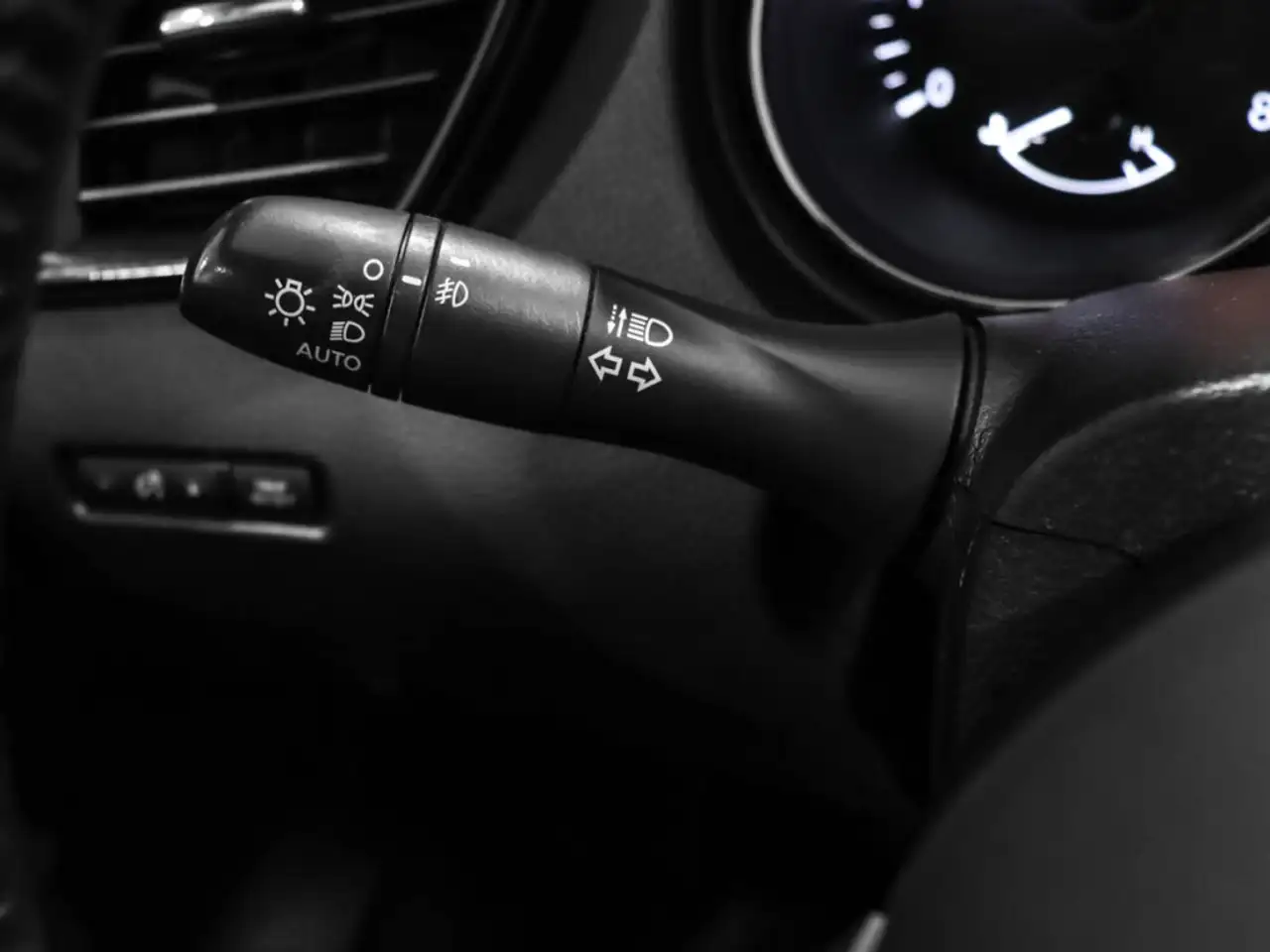 Nissan Qashqai снимка Nissan Qashqai