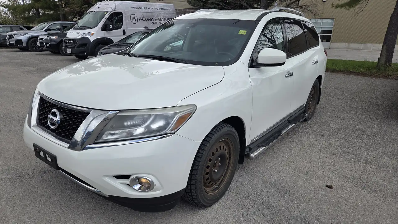 Nissan Pathfinder снимка Nissan Pathfinder