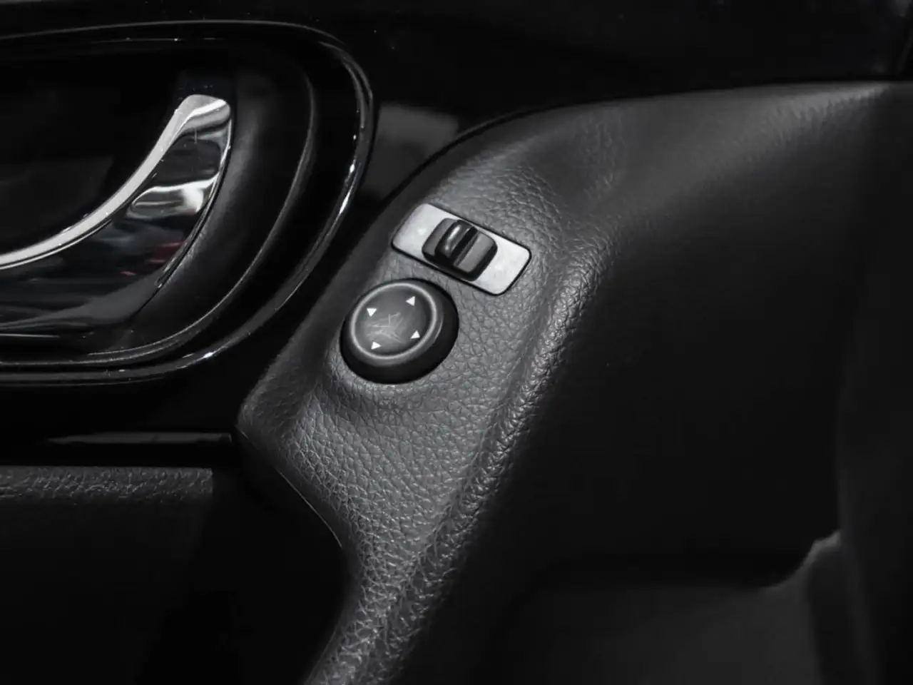 Nissan Qashqai снимка Nissan Qashqai