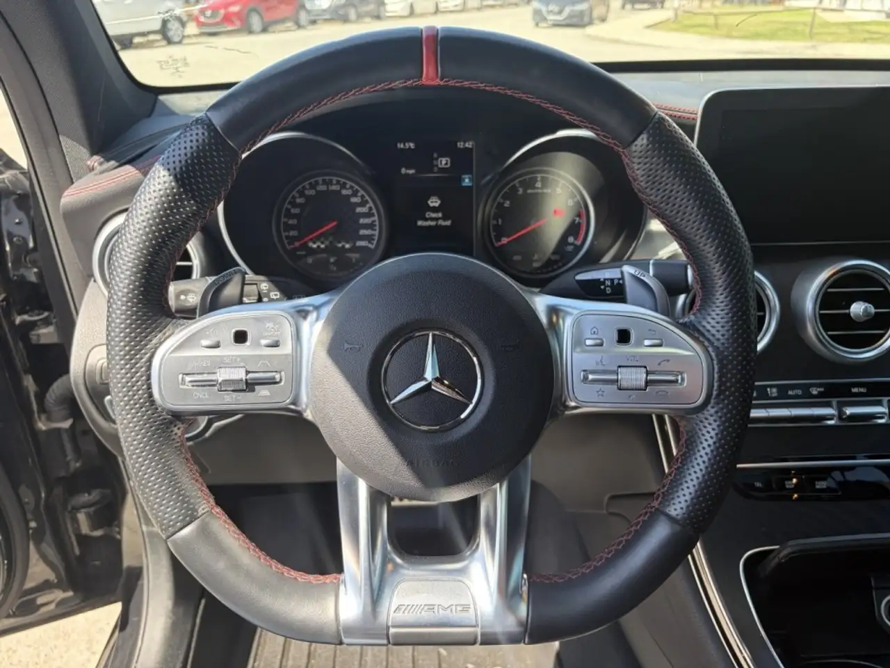 Mercedes-Benz GLC снимка Mercedes-Benz GLC
