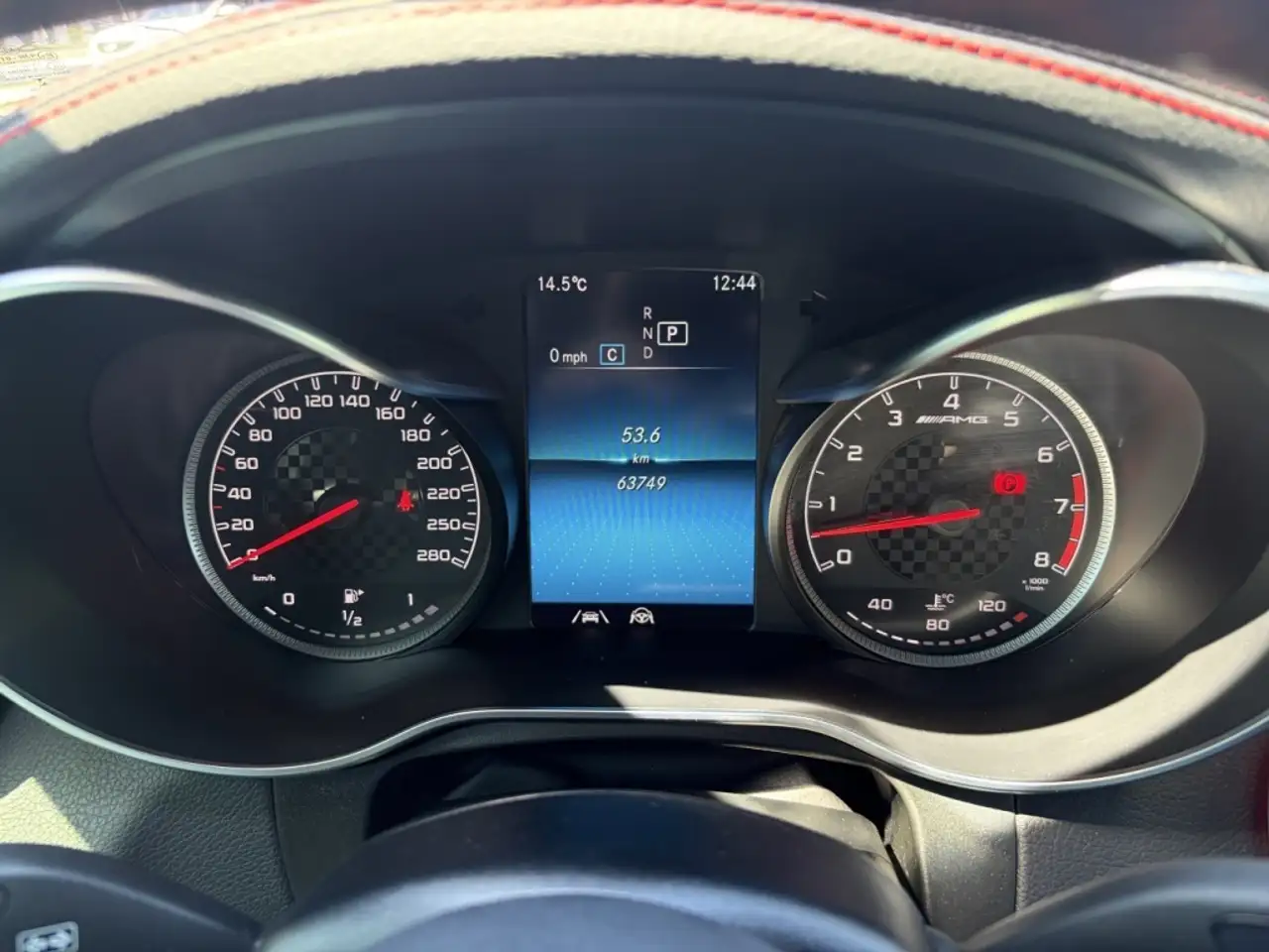 Mercedes-Benz GLC снимка Mercedes-Benz GLC