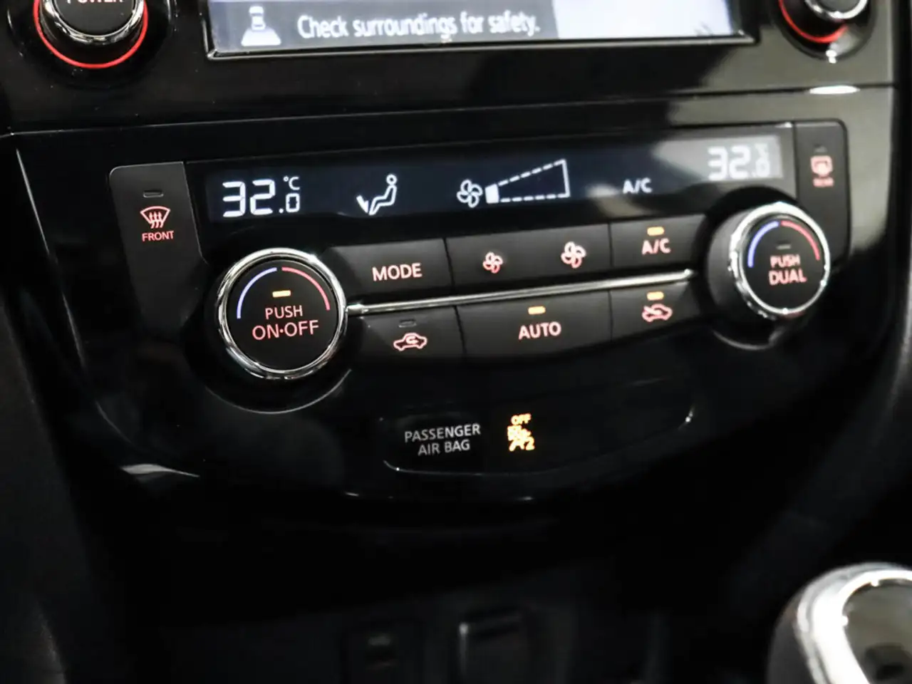 Nissan Qashqai снимка Nissan Qashqai