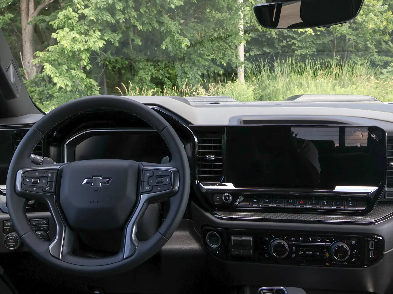 Chevrolet Silverado 1500 photo Chevrolet Silverado 1500