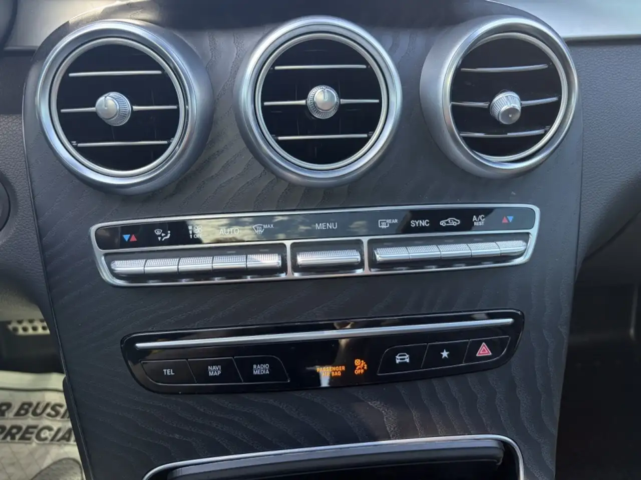 Mercedes-Benz GLC снимка Mercedes-Benz GLC