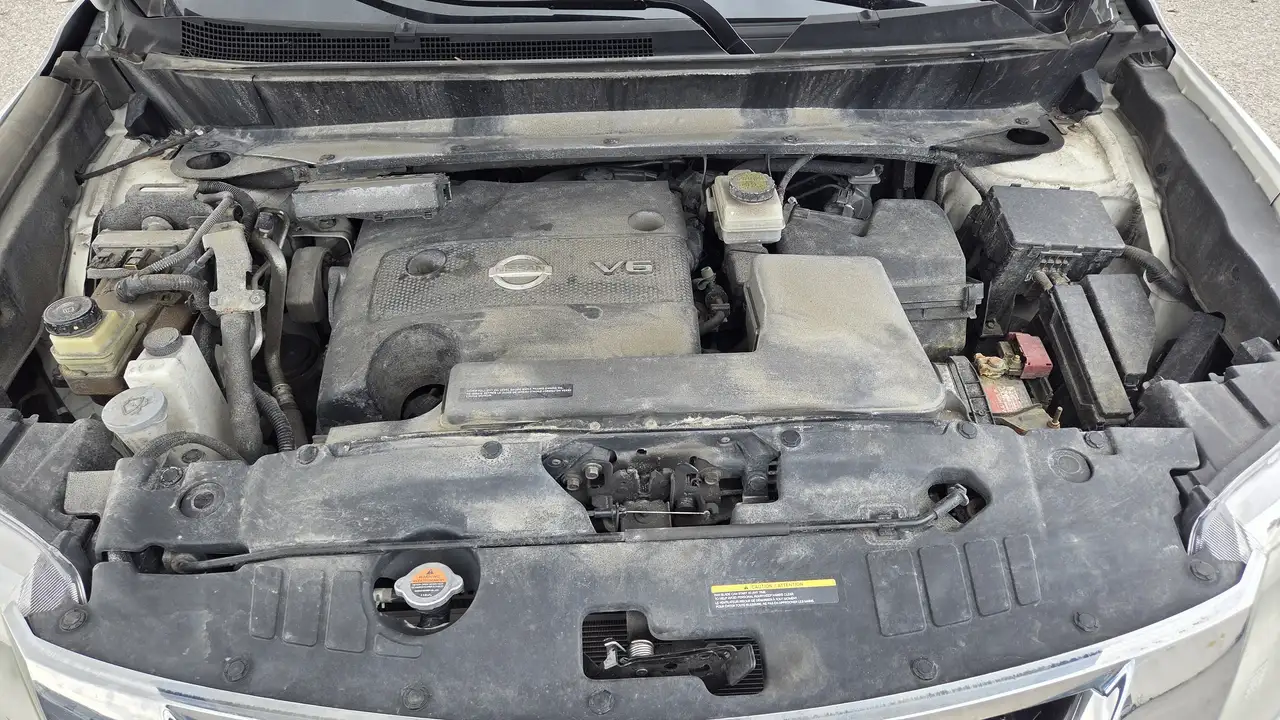 Nissan Pathfinder снимка Nissan Pathfinder