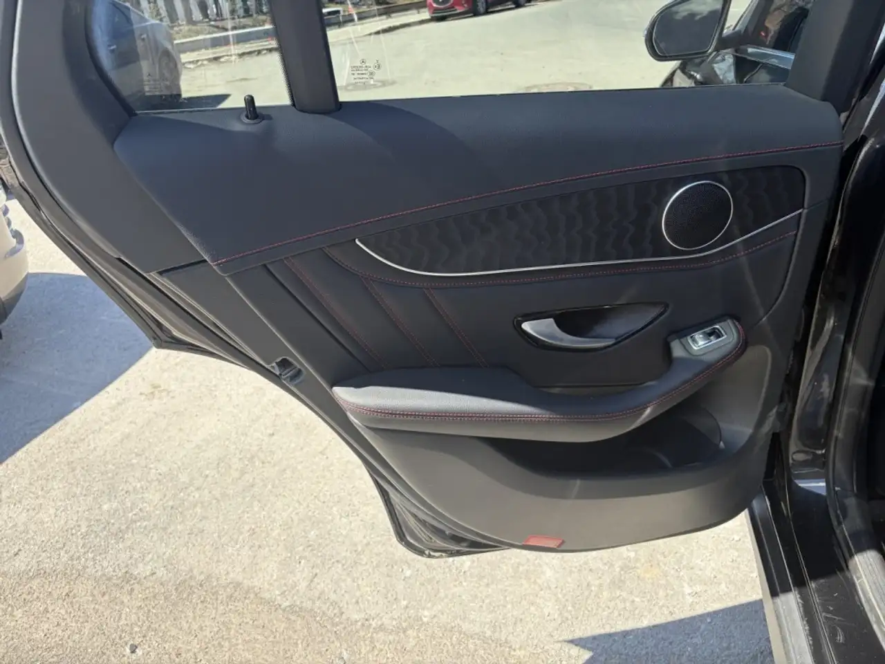 Mercedes-Benz GLC снимка Mercedes-Benz GLC