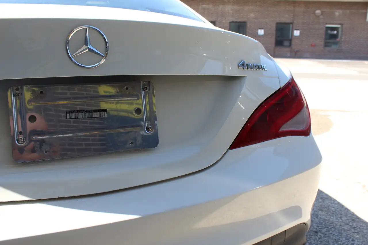 Mercedes-Benz CLA снимка Mercedes-Benz CLA