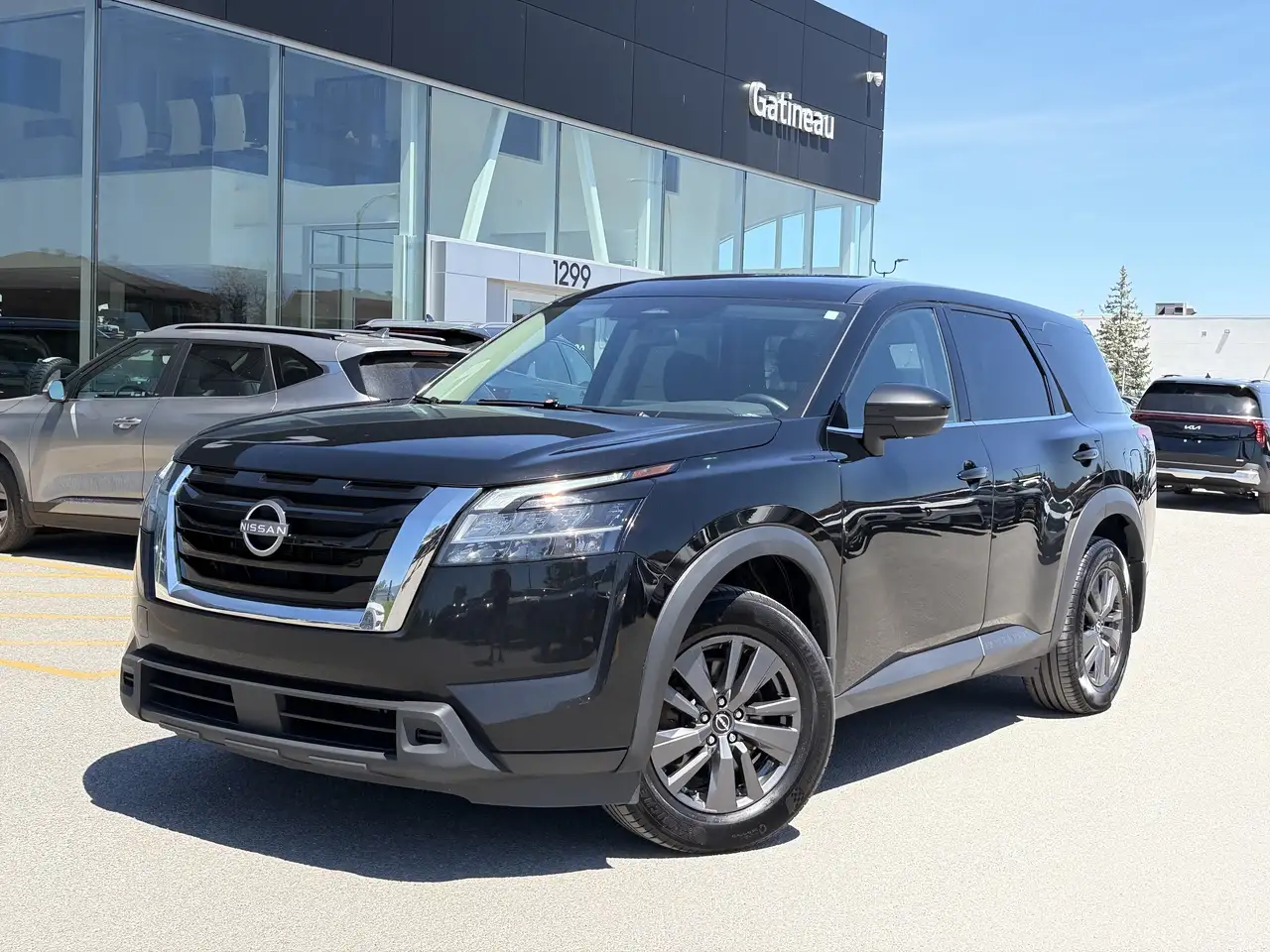 Nissan Pathfinder photo Nissan Pathfinder