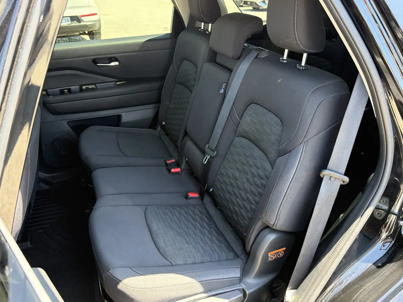 Nissan Pathfinder photo Nissan Pathfinder
