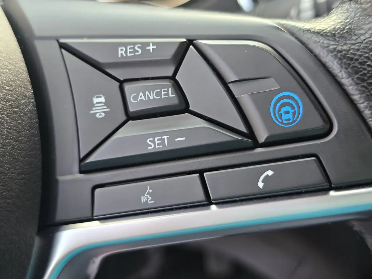 Nissan Qashqai снимка Nissan Qashqai