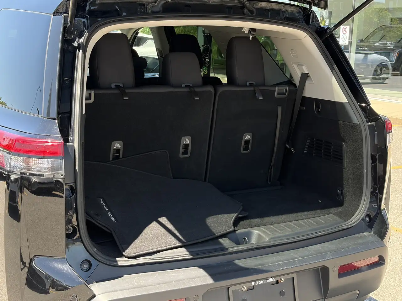 Nissan Pathfinder photo Nissan Pathfinder