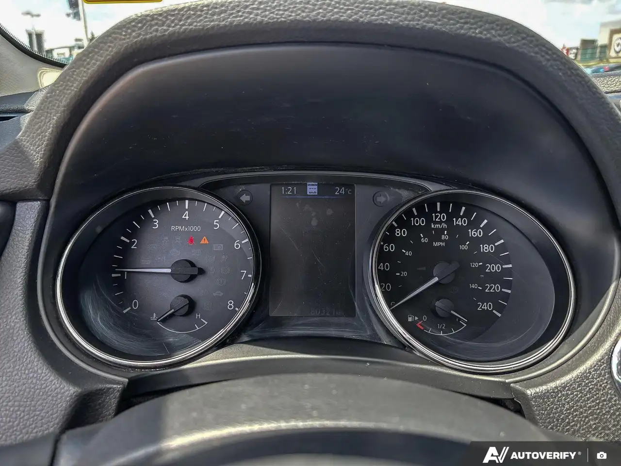 Nissan Qashqai снимка Nissan Qashqai