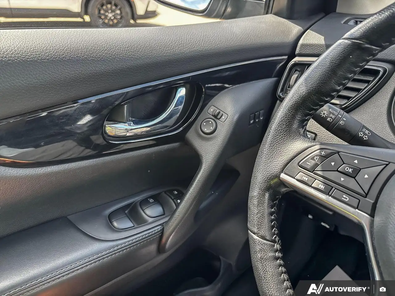Nissan Qashqai снимка Nissan Qashqai