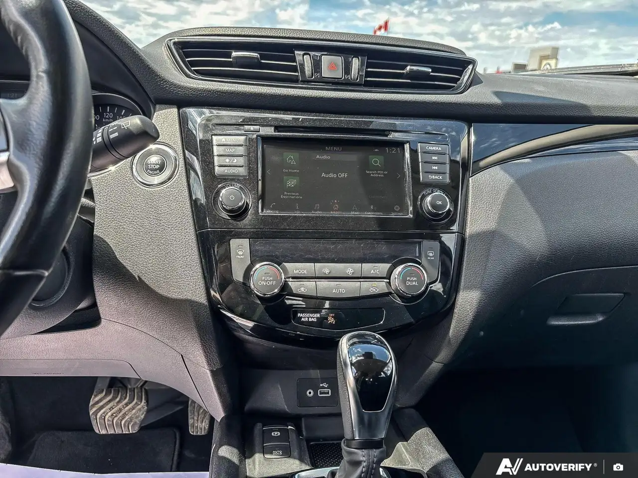 Nissan Qashqai снимка Nissan Qashqai