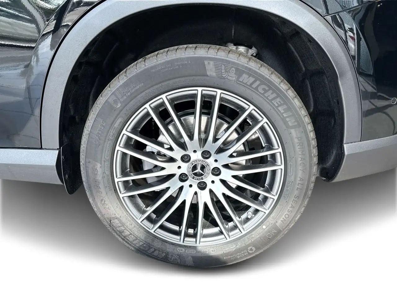 Mercedes-Benz GLC снимка Mercedes-Benz GLC
