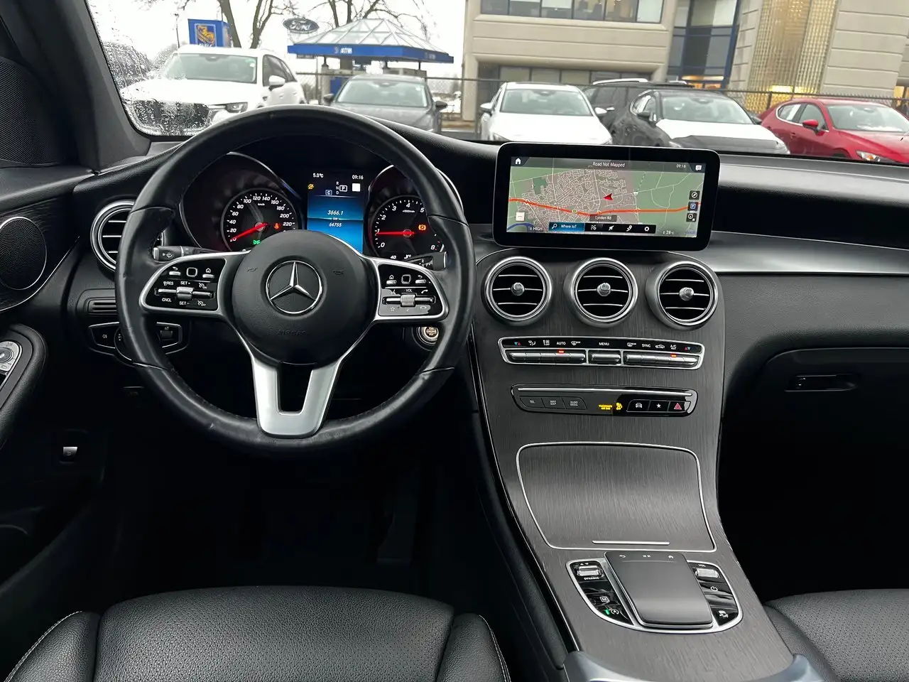 Mercedes-Benz GLC снимка Mercedes-Benz GLC
