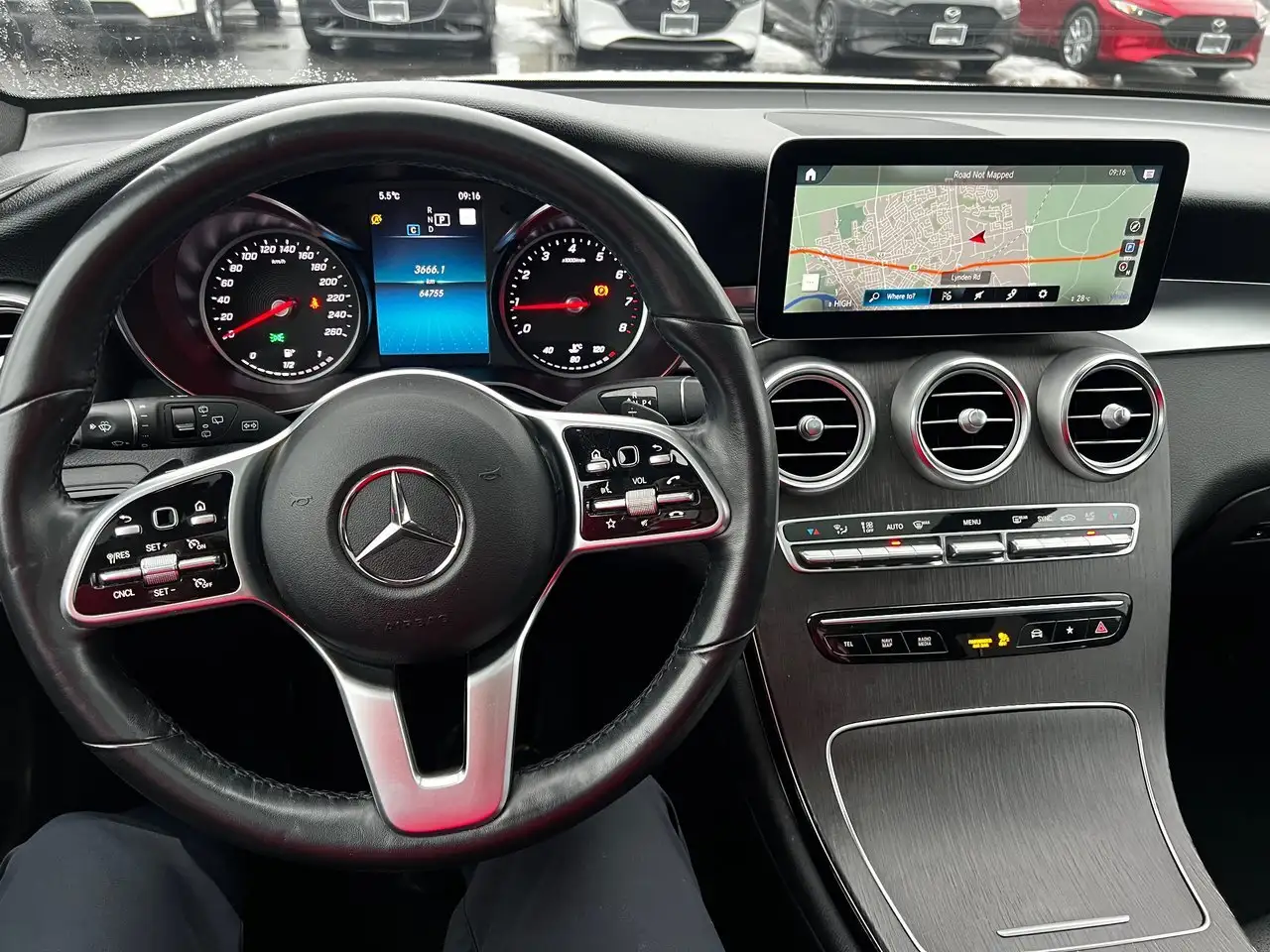 Mercedes-Benz GLC снимка Mercedes-Benz GLC