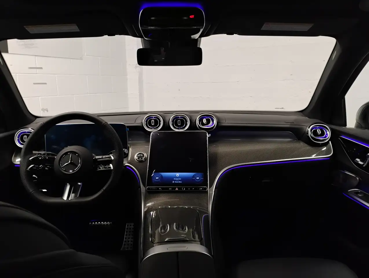Mercedes-Benz GLC снимка Mercedes-Benz GLC