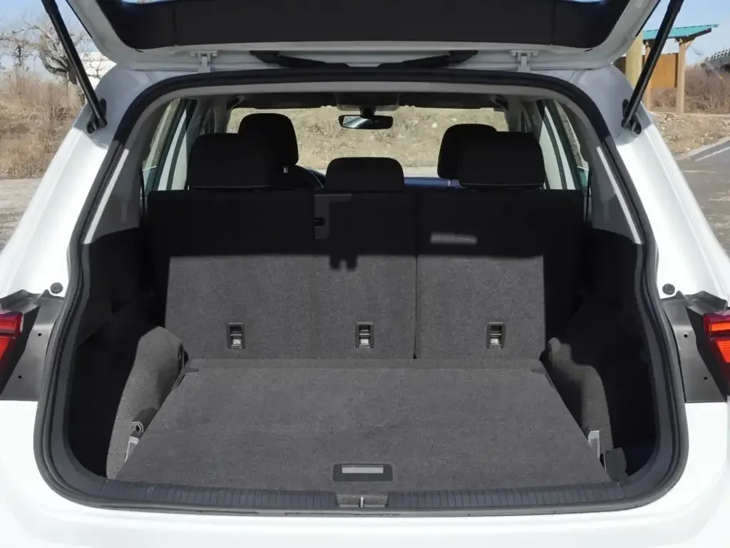 Volkswagen Tiguan снимка Volkswagen Tiguan