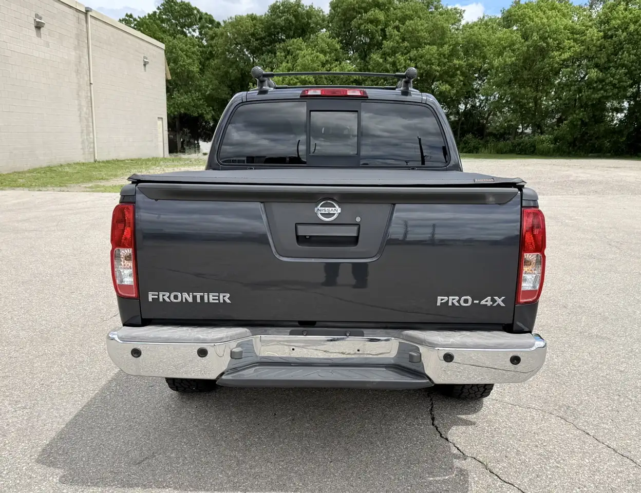 Nissan Frontier снимка Nissan Frontier