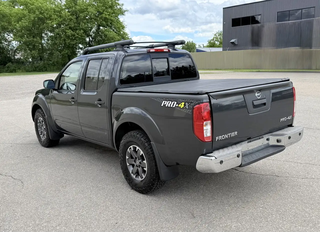 Nissan Frontier снимка Nissan Frontier